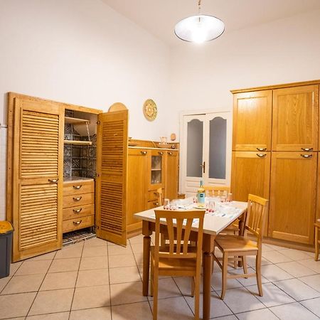 La Casina Nel Centro Tropea Exterior foto