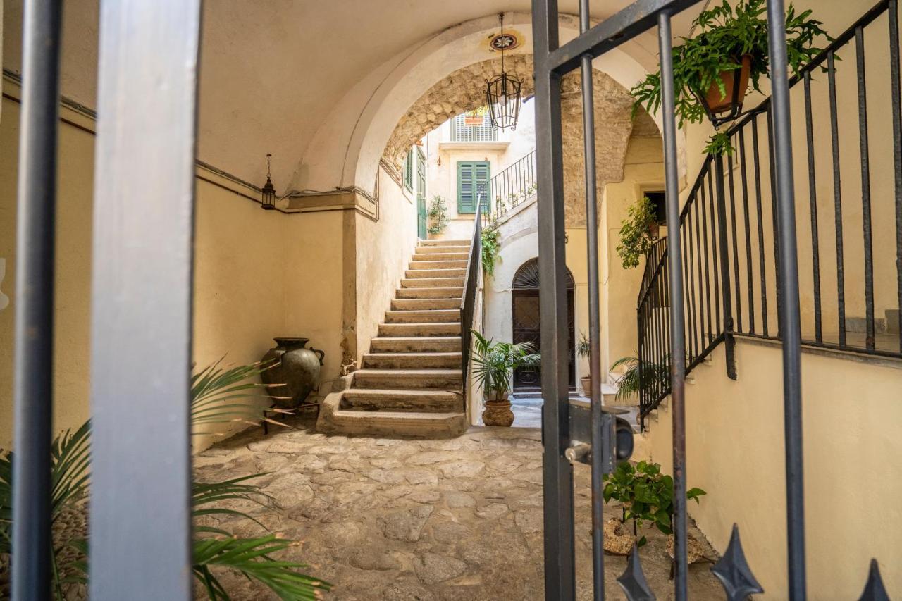 La Casina Nel Centro Tropea Exterior foto
